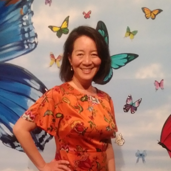 Meet your Posher, Stephanie - Picture 1 of 1